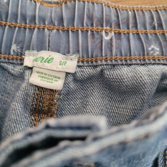 Aerie Daydream Denim Short Medium Blue Wash  ** Small **  EUC!!!! - Picture 4 of 5